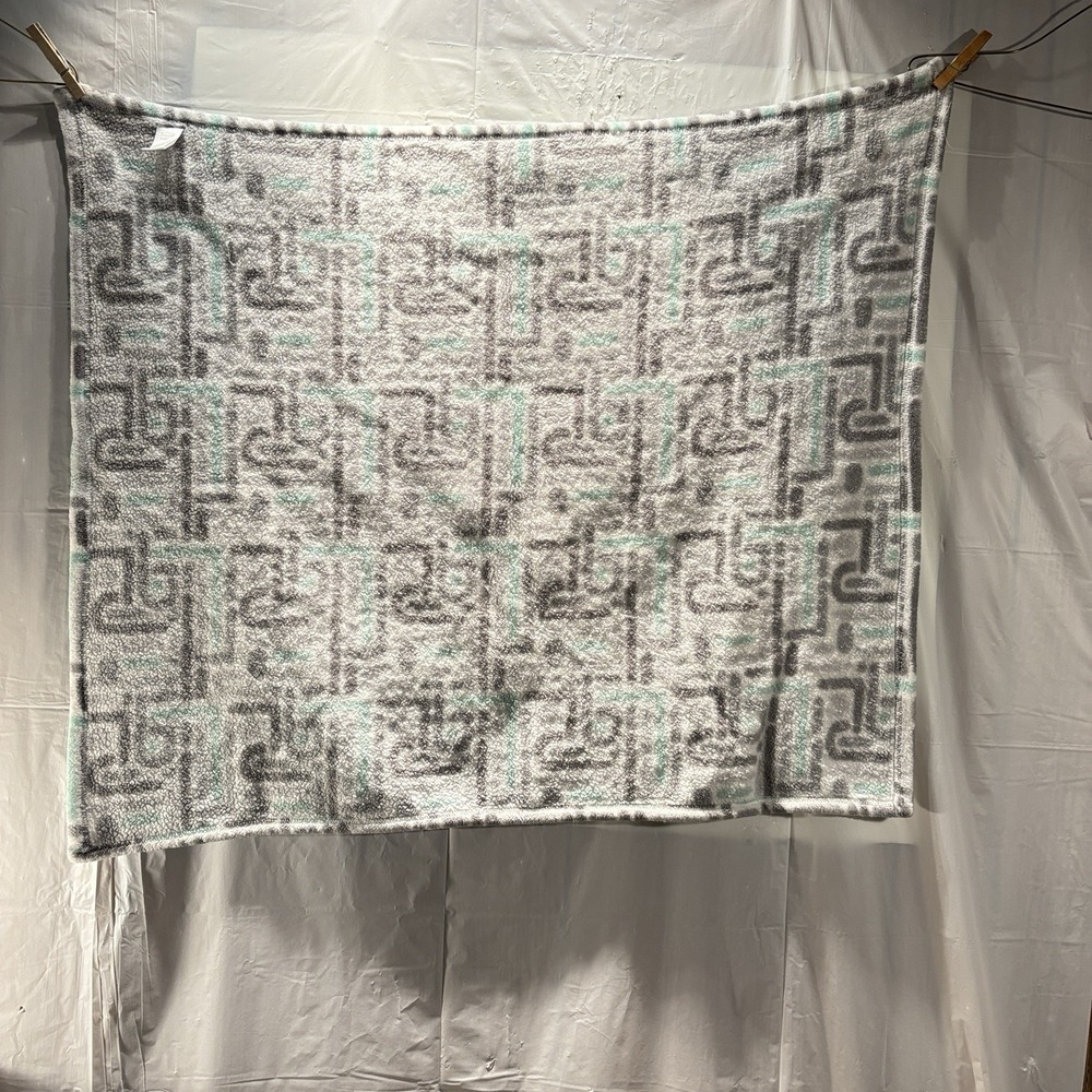 Luvable Friends Gray White Green Baby Blanket 30"x36"